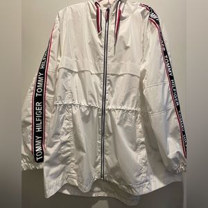 NWOT Tommy Hilfiger XL Logo Windbreaker